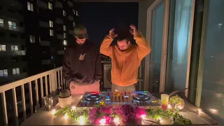 Montreal balcony groovy house set #1