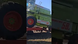 Выгрузка claas dominator 58s