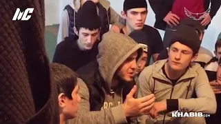 Ислам Махачев общается с детьми. Eagles MMA