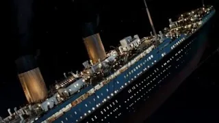 Titanic Spilts in half with realistic lighting (UNORIGINAL IDEA AND NOT ORIGINAL)