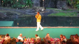 E KOMO MAI - ALL HAWAIIAN ALI'I LUAU