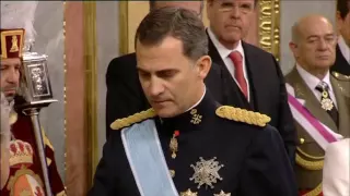 Su Majestad el Rey jura la Constitución y es proclamado Rey de España