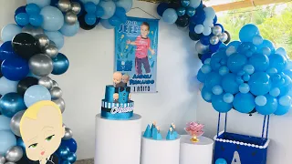 Decoración de fiesta de un jefe en pañales