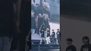 Taehyung at Park Hyoshin’s concert