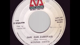 Ronnie Davis & The Aggrovators - Jah Jah Jahovah + Dub - 7" Micron 1975 - FOUNDATION