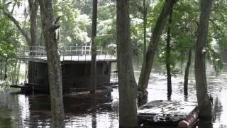 Suwannee River Houseboat