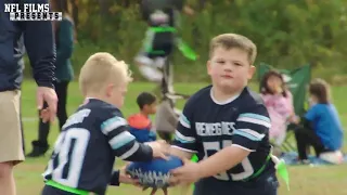 These kids mic’d up during flag football is pure comedy