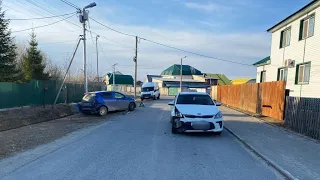 В Ханты-Мансийске водитель устроил ДТП, сдавая назад