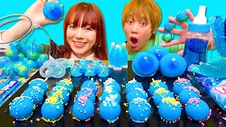 【検証】海外の青いお菓子を大量に食べてみた！ASMRで大人気の地球グミやロープキャンディ♪男女で1色チャレンジ！【大量購入品紹介】