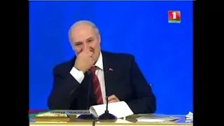Лукашенко смеётся,  рассказывают анекдот, радостный президент, Беларусь #лукашенко #беларусь
