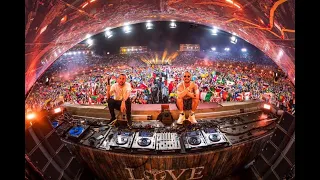 Dimitri Vegas & Like Mike vs Bassjackers & D’Angello & Francis - The Flight (LIVE Tomorrowland 2019)