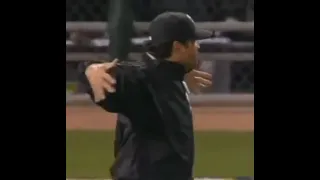 Ozzie Guillen calls in Bobby Jenks- Get me the Big Fella Pantomime - 2005 WS G1 funny moment