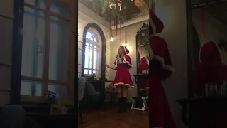 Why do robins sing in December (НОВОГОДНЯЯ)
