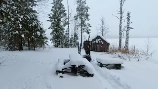 Изба ДЕДА на острове. Что стало с избой? Пришёл к избе дедушки а там. Рыбалка на озере. Жерлицы.