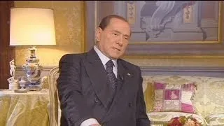 Берлусконі критикує всіх