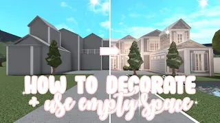 How To Decorate a Bloxburg House + Use Empty Space | How To Build a House