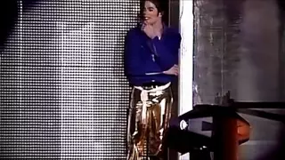 Michael Jackson - The Way You Make Me Feel - (HD/720p) Live In Seoul Korea 1996