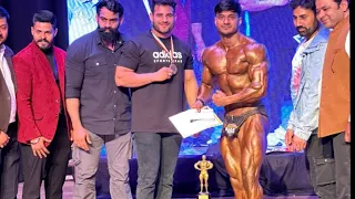 classic poses 💪 overall tittle 🏅 mr India  #bigfitclassic @BigFitClassic