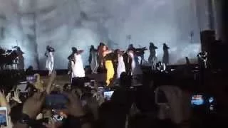 Rihanna - Bitch Better Have My Money - Live Rock In Rio 2015 Brazil