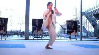 KARATE2020アンバサダー高野万優ちゃん・宇佐美里香さん 形演武