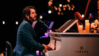 Josh Groban ⚜ ~ "It Came Upon A Midnight Clear" Live [First Holiday Concert].