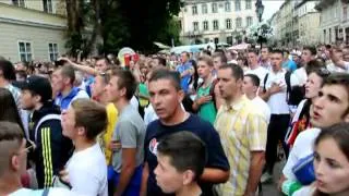 Гімн України від вболівальників Динамо, Шахтаря та Карпат