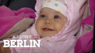 Frau dreht sich nur kurz um - und das Baby ist weg | Auf Streife - Berlin | SAT.1 TV