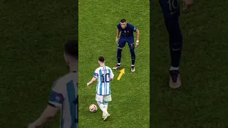 Messi playmaking trick 😯