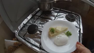 Яйца пашот на завтрак - быстро и вкусно!  Готовим пошагово и без ошибок