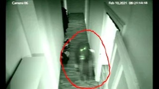 Invisible Ghost Caught On CCTV Camera! Ghost caught on CCTV camera | Ghost in Haunted house