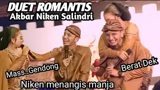 DUET ROMANTIS  NIKEN SALINDRI NANGIS MINTA GENDONG