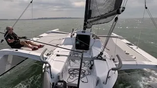 Dragonfly 25 trimaran with Code 0