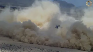 Экстремальная посадка вертолета в пустыне