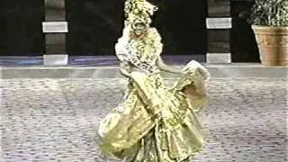 MISS UNIVERSE 2001 National Costume ( SPAIN - ZIMBABWE )