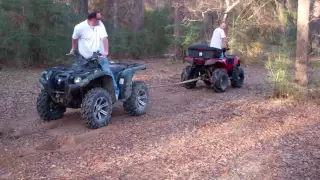 Brute Force 750 vs Grizzly 700 TUG-A-WAR FAIL