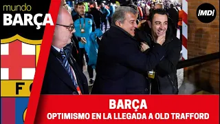 Europa League: Abrazo entre Laporta y Xavi en la llegada del Barça a Old Trafford