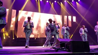 STRAIGHT NO CHASER  Performs THAT'S WHAT I LIKE A Capella Bruno Mars Cover at Comerica AZ 8/11/2017