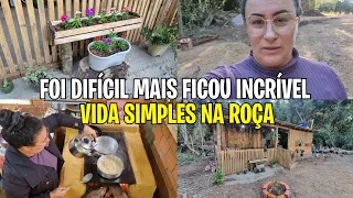 DECOREI A FRENTE DO NOSSO RANCHO COM FLOREIRA||FICOU UM CHARME