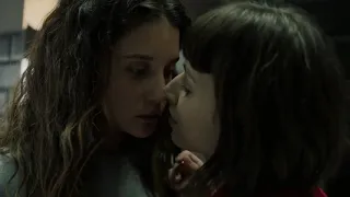 MONEY HEIST (La Casa de Papel) / KISS SCENE - Tokyo & Alison Parker (Ursula Corbero & Maria Pedraza)