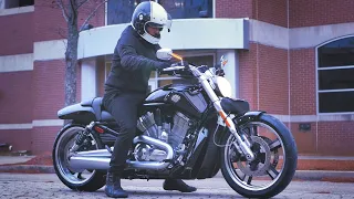 M109R Owner rides Harley V-Rod Muscle 500 Miles | 1 Month Ownership Impressions