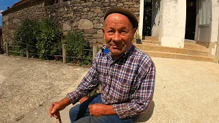 VIVEN SOLOS en esta ALDEA. Esto es el PARAÍSO. Explorando la Galicia Rural.