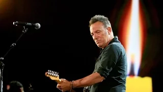 Bruce Springsteen reveals 'crushing' battle with clinical depression