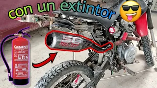 como hacer un escape para moto, con esto🧯un extintor