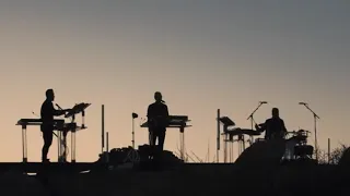 RÜFÜS DU SOL - New Sky (live from Joshua Tree)