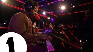 Sampha - (No One Knows Me) Like The Piano