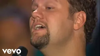 Bill & Gloria Gaither - O Holy Night (Live) ft. David Phelps