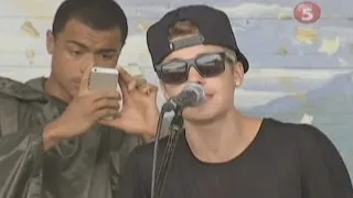 Justin Bieber sings to Typhoon Haiyan victims in the Philippines