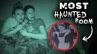 I FILMED Myself Sleeping in a HAUNTED Hotel | MOST HAUNTED Room of the Australian Hotel