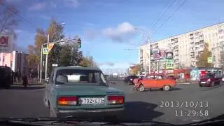 Ушастый  Запорожец  перевернул Land Cruiser