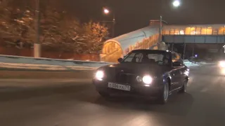 Bmw уезжает в следующий год. Trip in street on bmw e34.